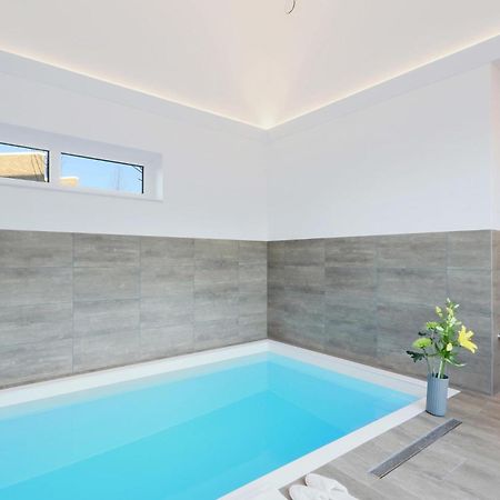 Cozy Home In Lembruch-Duemmer See With Sauna المظهر الخارجي الصورة
