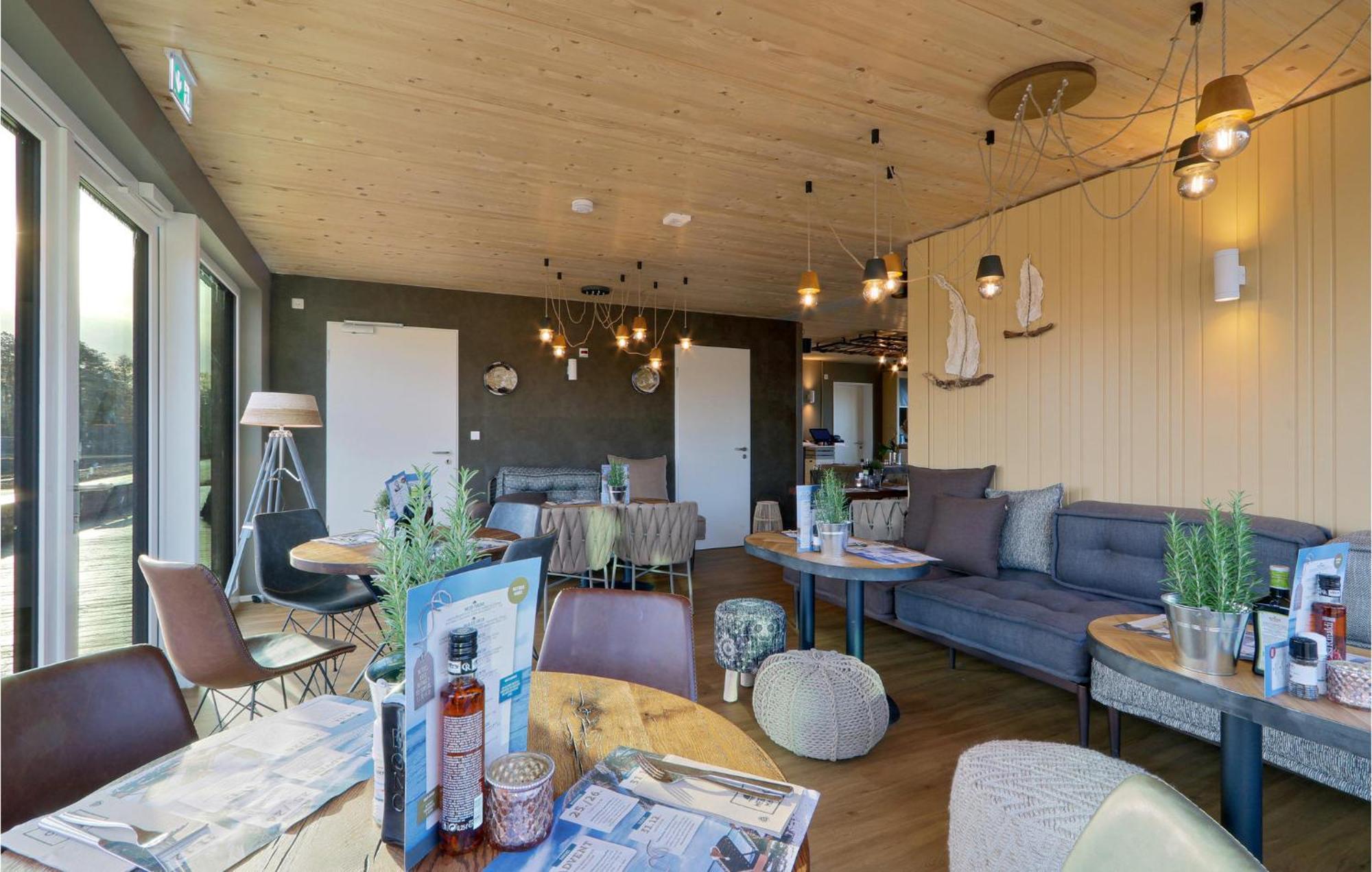 Cozy Home In Lembruch-Duemmer See With Sauna المظهر الخارجي الصورة