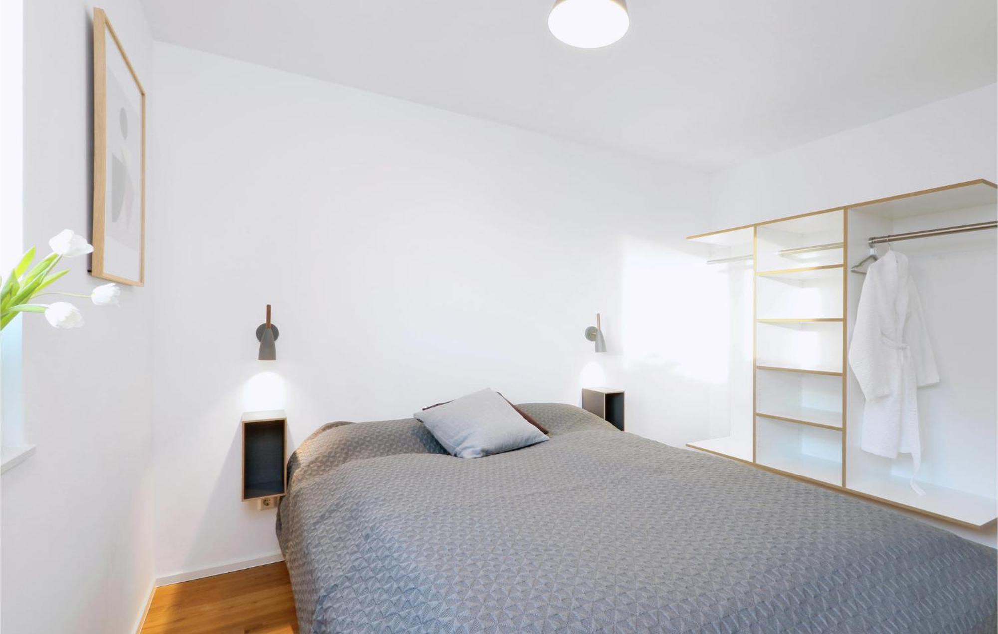 Cozy Home In Lembruch-Duemmer See With Sauna المظهر الخارجي الصورة
