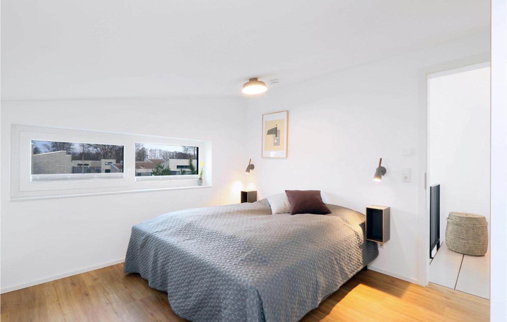 Cozy Home In Lembruch-Duemmer See With Sauna المظهر الخارجي الصورة