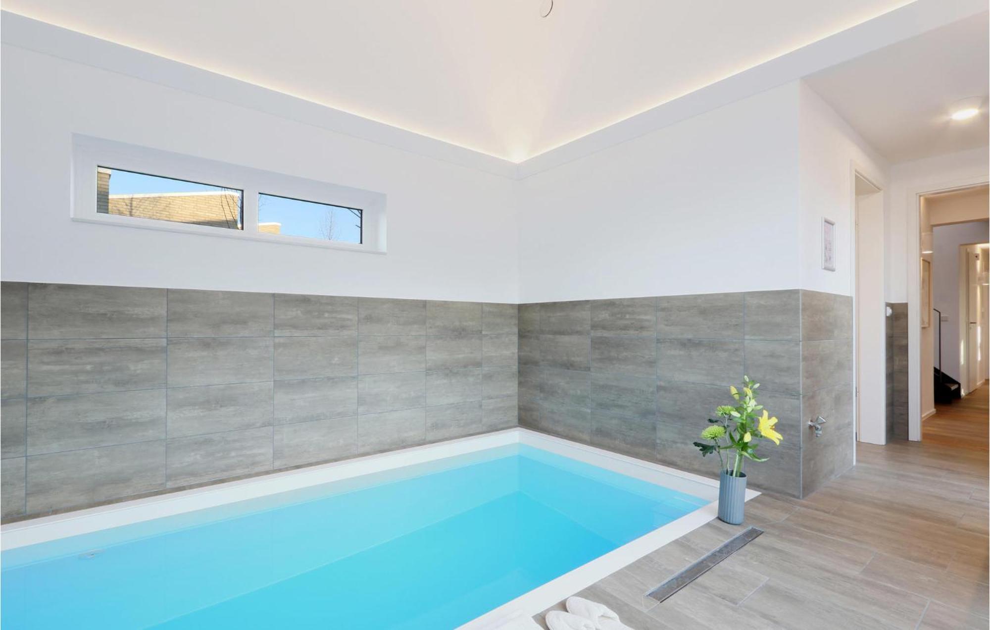 Cozy Home In Lembruch-Duemmer See With Sauna المظهر الخارجي الصورة